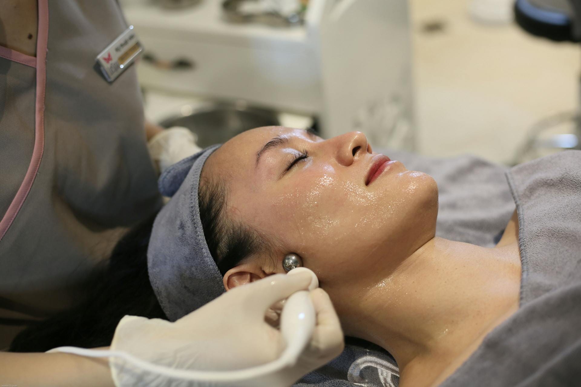 Skin Elasticity vs. Volume Loss: Which Affects Your Appearance More?